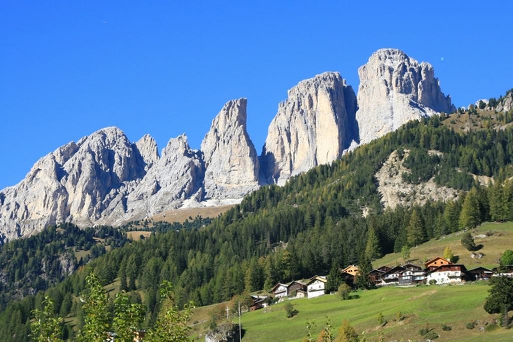 Col Rodella Lägenhet Campitello di Fassa Rum bild
